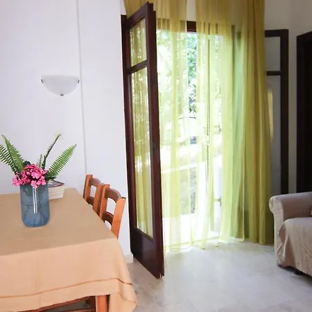 Eleonas Appartement *